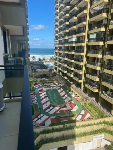 Lindo Apto No Barrabela, Todo Equipado, Com Arcondicionados Split Novos No Quarto E Na Sala, Limpissimo, Cheiroso, Novinho, Condominio Em Frente A Praia, Com Piscina Aquecida, Sauna, Quadra, Academia, Lavanderia, Salao De Beleza, Restaurantes, Mercad Rio de Janeiro Exterior photo